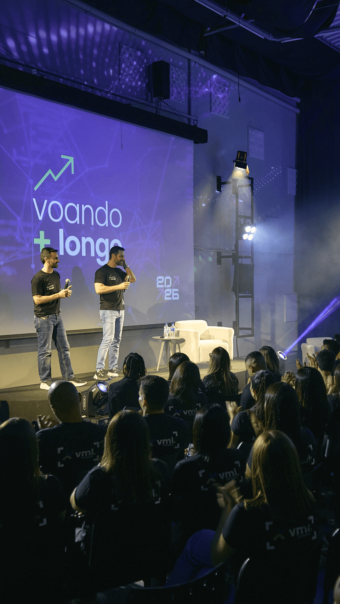 <p><span style="font-weight: 300;">analisamos histórico, estrutura e contexto para identificar onde estão riscos, ineficiências e oportunidades financeiras relevantes.</span></p>
